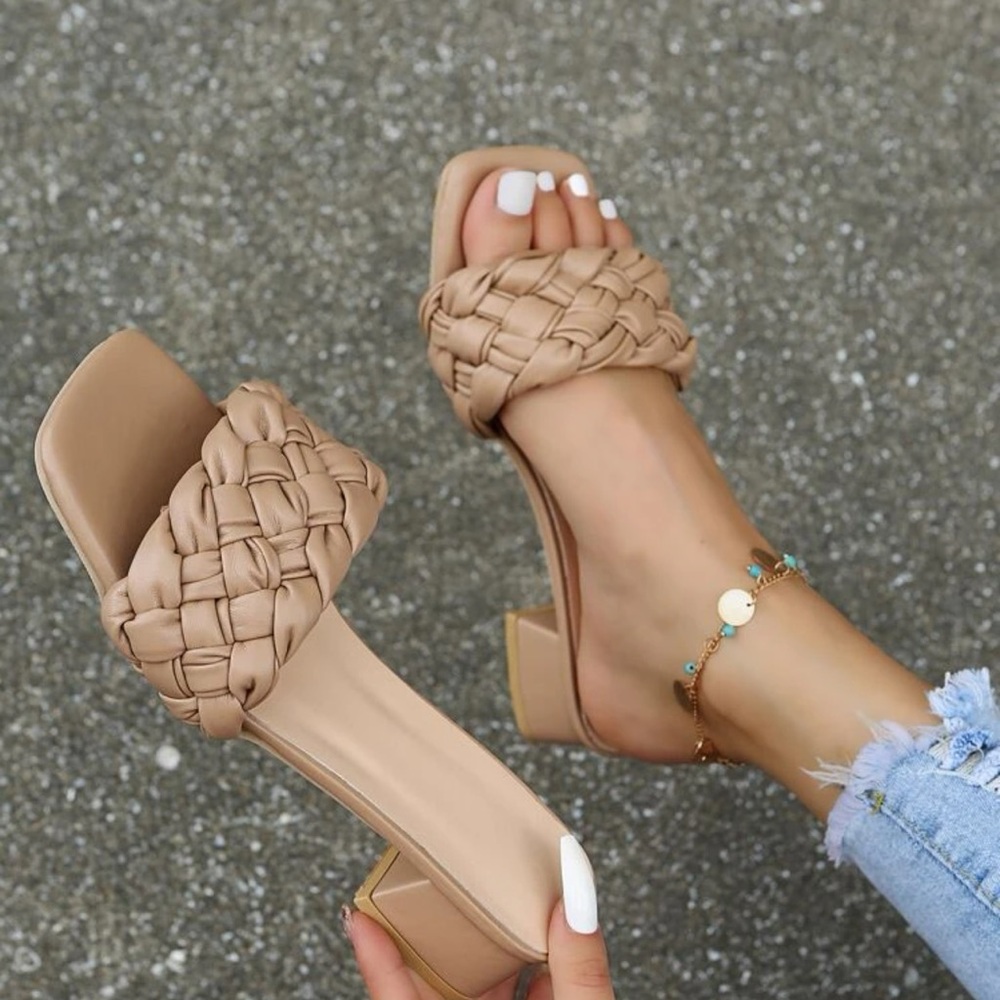 Braided design chunky mules